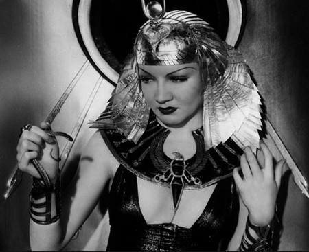 3-3 Claudette Colbert in Cleopatra 1934
